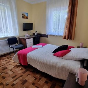 Pokój typu standard z dwoma pojedynczymi łóżkami